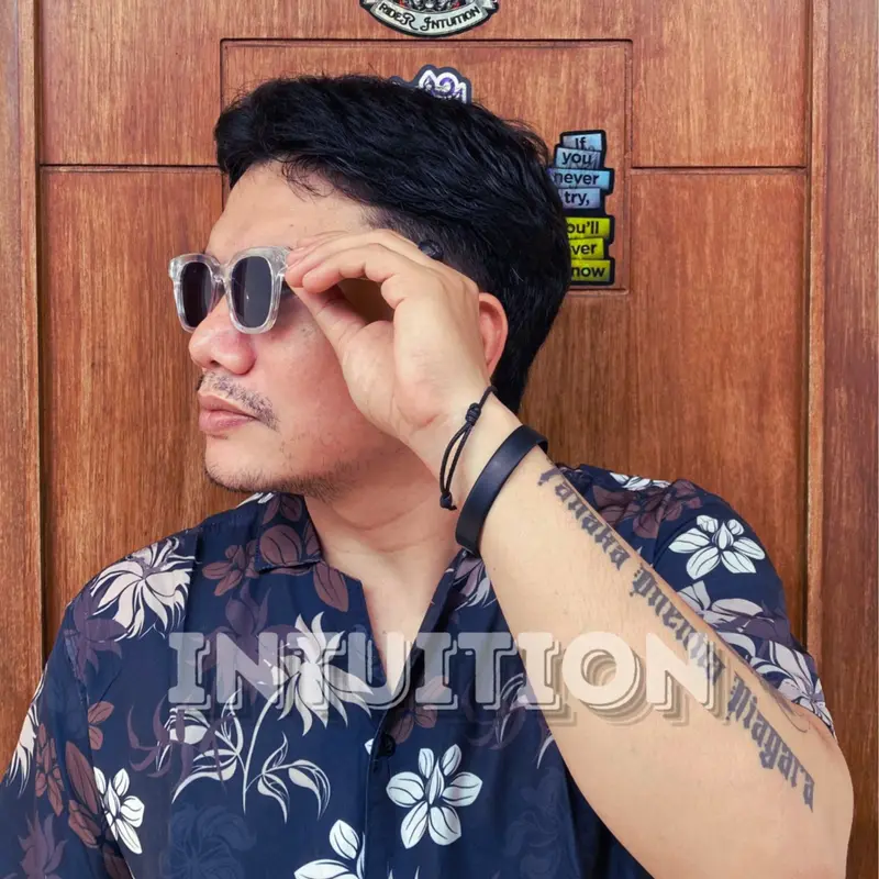 KACAMATA VINCENT - CLEAR BLACK frame sunglasses 3