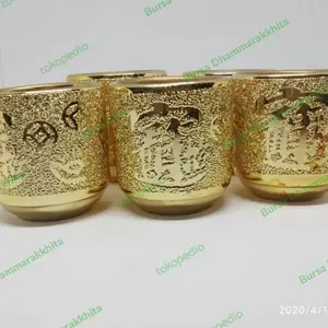 Gelas Persembahan Emas Set 5