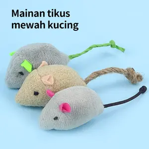 <Jika Anda membeli satu pesanan, kami akan mengirimkan tiga buah>Mainan hewan peliharaan tikus yang diisi dengan bobotan kucing, tahan lasak dan tahan gigitan.