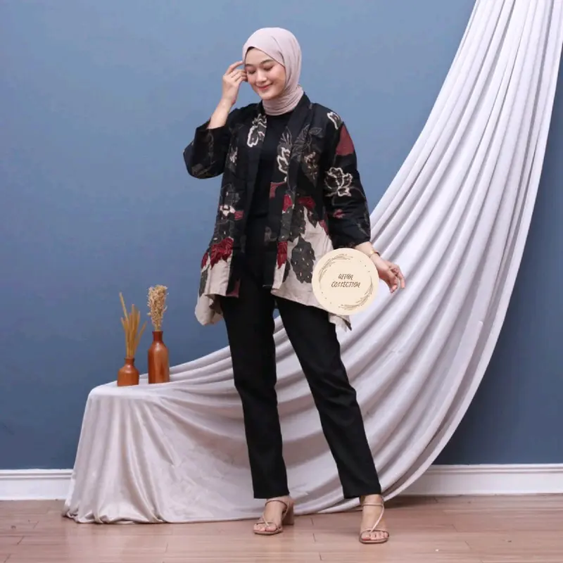 Blazer Batik Outer Batik Atasan Wanita Modern 1