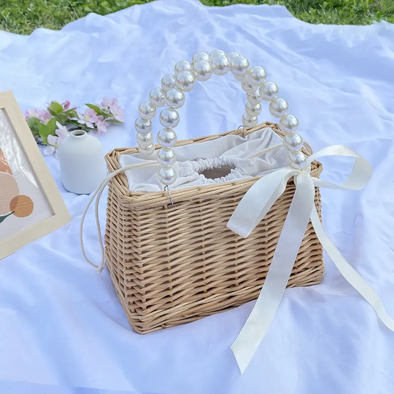 [Magnolia] Tas Rotan Mutiara Kotak Elegan Anyaman 0