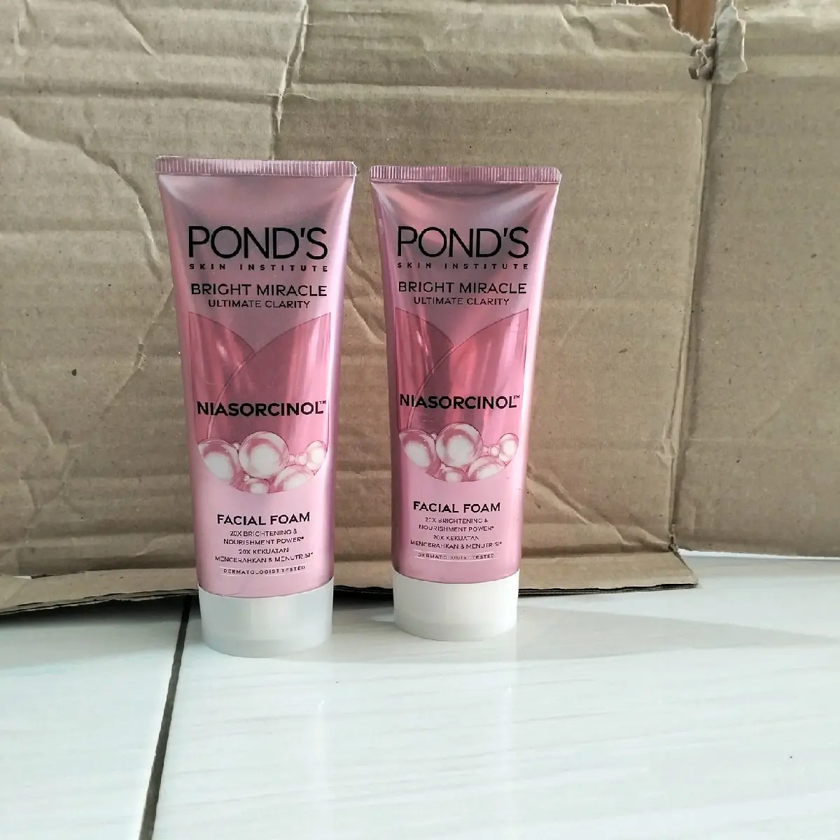 paket isi 2pcs ponds miracle pink 100g pembersih wajah