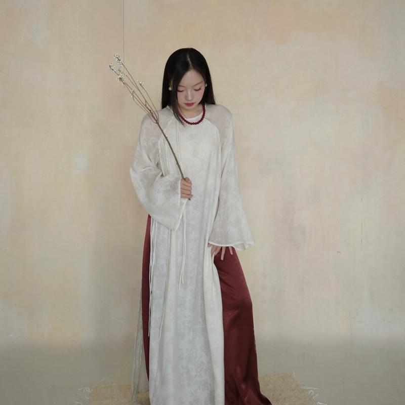  YEN CHI | mir.byhi | Áo dài tơ hoa 4 tà truyền thống Tết Việt Nam 