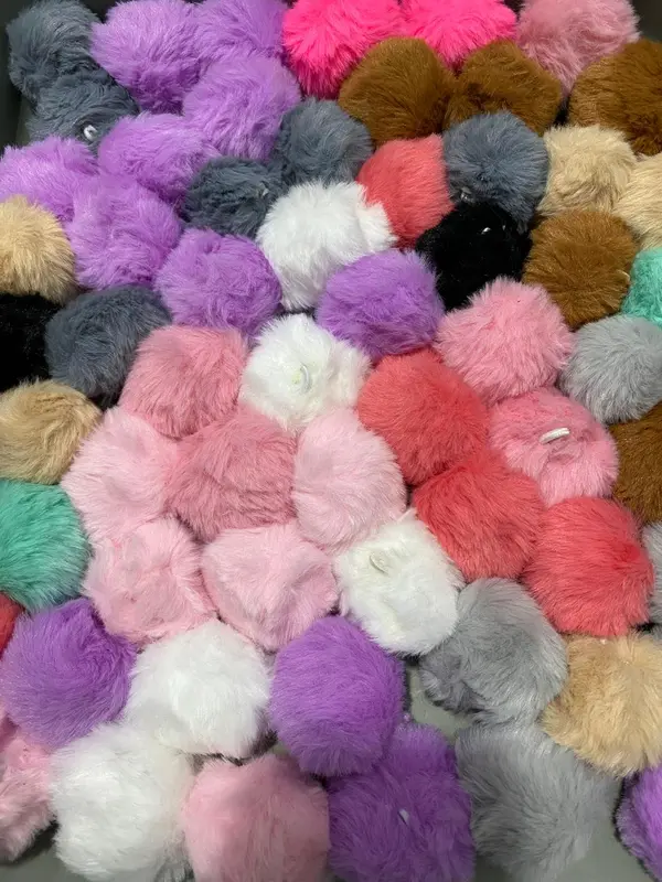 ( 1 PCS ) Bandul pompom bulu 5 cm lembut dan halus 0