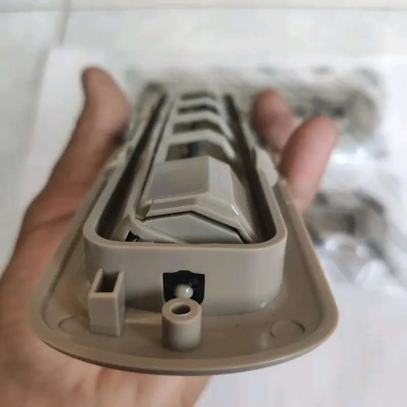 Grill gril Kisi kisi ac belakang blower mobil toyota kijang innova lama 2005-2015 ORIGINAL Harga untuk 1pcs warna CREAM Car 5