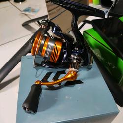 daftar harga reel daiwa revros The Air Rotor System is 15 percent lighter than comparable rotors and well balanced for smooth positive retrievals Jual Reel DAIWA REVROS LT