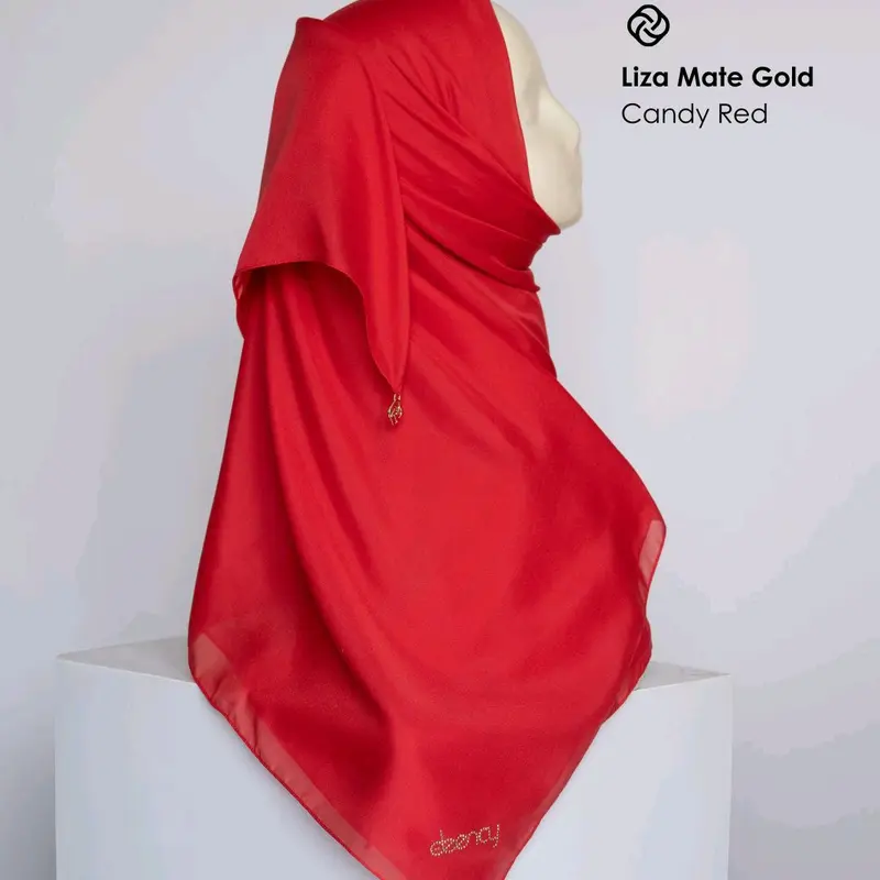 Kerudung Liza matte gold dari Deenay varian merah 2