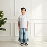 Gambar Sarung Anak Tanggung Instan Laki-laki Usia 2-14 Tahun Bahan Polyster Ringan Nyaman Karet Pinggang Cocok untuk Berbagai Aktivitas - Putih, S (1-4 Tahun) dari JH Kids Store Kota Bandung 5 Tokopedia