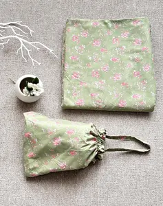 MallaOfficial—Madamemalla Mukena Katun Rayon Random Motif dan Warna Lembut Adem Travel Friendly Fashion Muslim