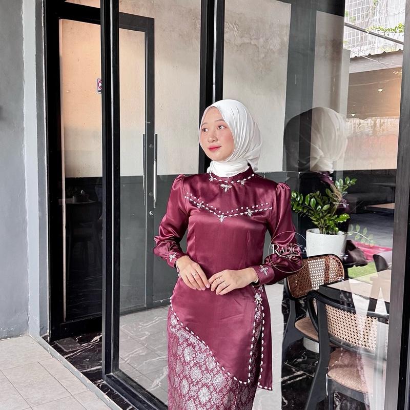 Allura One Set Baju Kurung Melayu Rok Songket dan Satin - Shop | Tokopedia