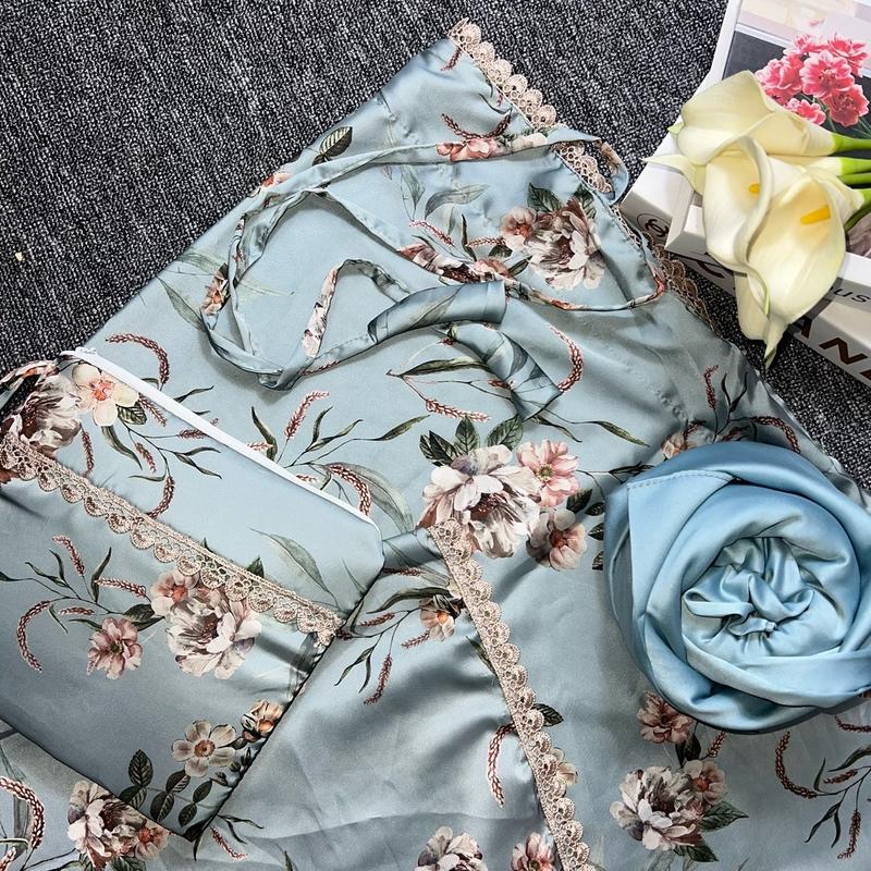 SILKY MUSLIMSTORE / MUKENA DEWASA / Bawahan POLOS / MODEL 2IN1 / Atasan MOTIF Lembut / Pouch Traveling 2