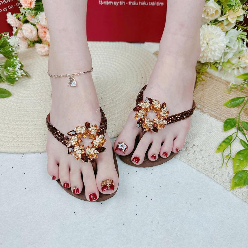 DÉP HAVAIANAS KIM TUYẾN NÂU SOCOLA - Linda Trần's Store