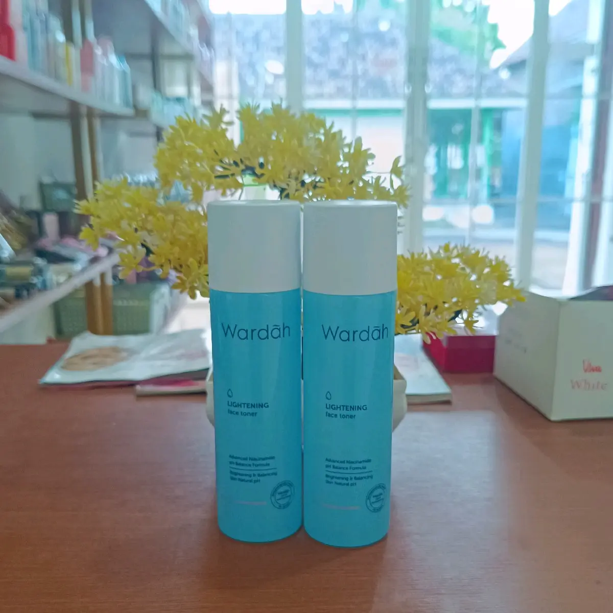 Wardah Lightening Face Toner 125ml