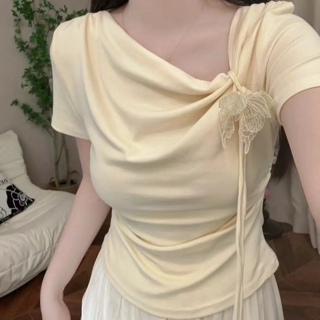 Áo Phông Trễ Vai Cổ Bẻ Áo, Thiết Kế Bướm Ba Chiều, Ngắn Tay, Dành Cho Nữ, Thích Hợp Cho Mùa Hè 2024, Thiết Kế Đẹp, Cô Gái Nóng Bỏng, Dễ Thương Và Gợi Cảm, Áo Bất Đối Xứng Thời Trang Top Women