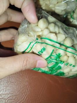 Product Review of 5 bungkus Kacang Kupas Asli Tuban 250g x 5 Bungkus - Total Berat 1,250g - Goreng, Food, Mete, Kering, Snack, Cemilan Bawang Makanan Camilan Mede from P**i 3
