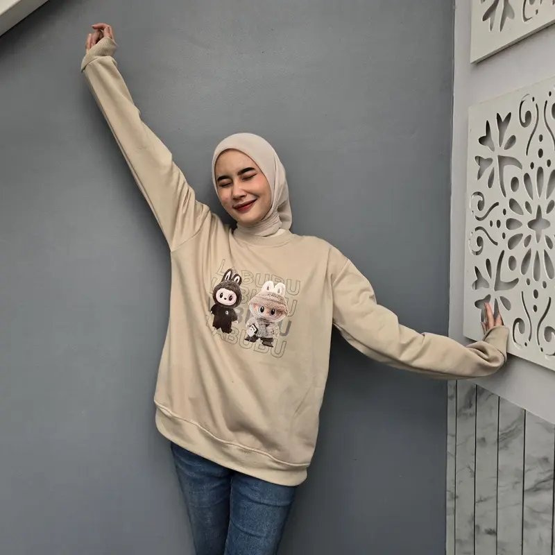 COD Sweater Crewneck wanita motif LABUBU2  Fit to L katun Fleece 2