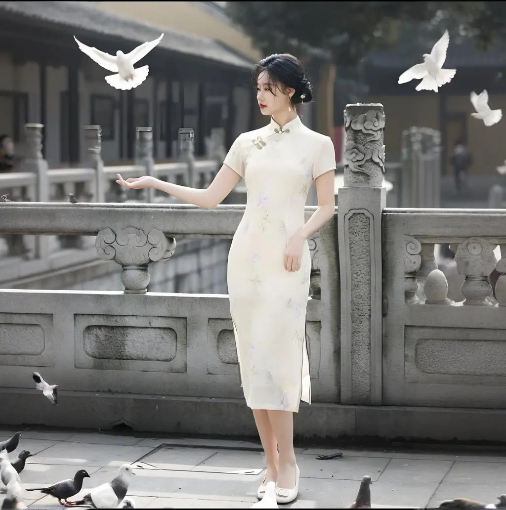 "New printed short-sleeved long cheongsam women" retro collar buckle design, slim and elegant, to meet the daily/banquet needs of oriental women!