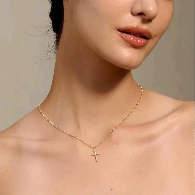 Kalung Wanita Titanium Liontin Salib Permata Elegan Anti Karat Model Terbaru Style Korea