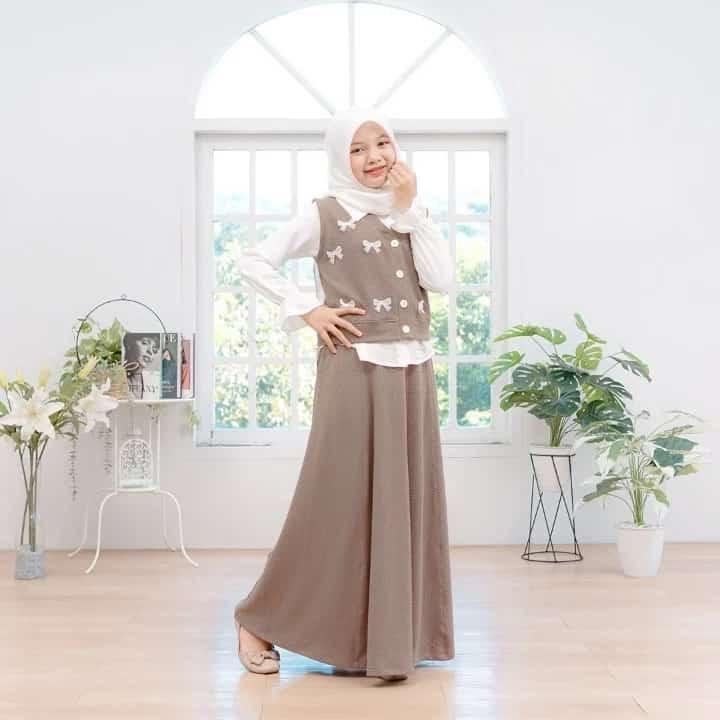 Product Introduction of COD SETELAN ROK KNITT MIX POLO LINEN ANAK PEREMPUAN TANGGUNG SAKHIRA SET 3IN1 SIZE M-L  Fashion Wanita Muslim Atasan Pita Bordir 3