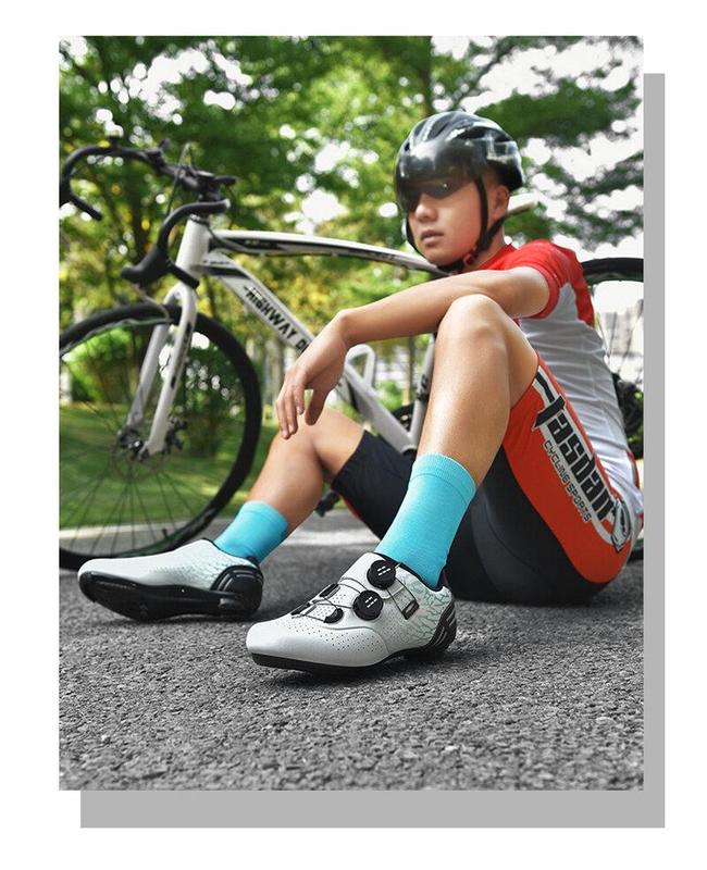 Product Introduction of 36-48 Outdoor Road Bike Non-locking Cycling Shoes New Biking Shoes for Men Double Button Road Mountain Shoes Bicycle Shoes Women Non-slip Sports Shoes 16