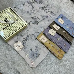 GROSIR|Paket Buckle scraves Box (4+1 ) jilbab motif