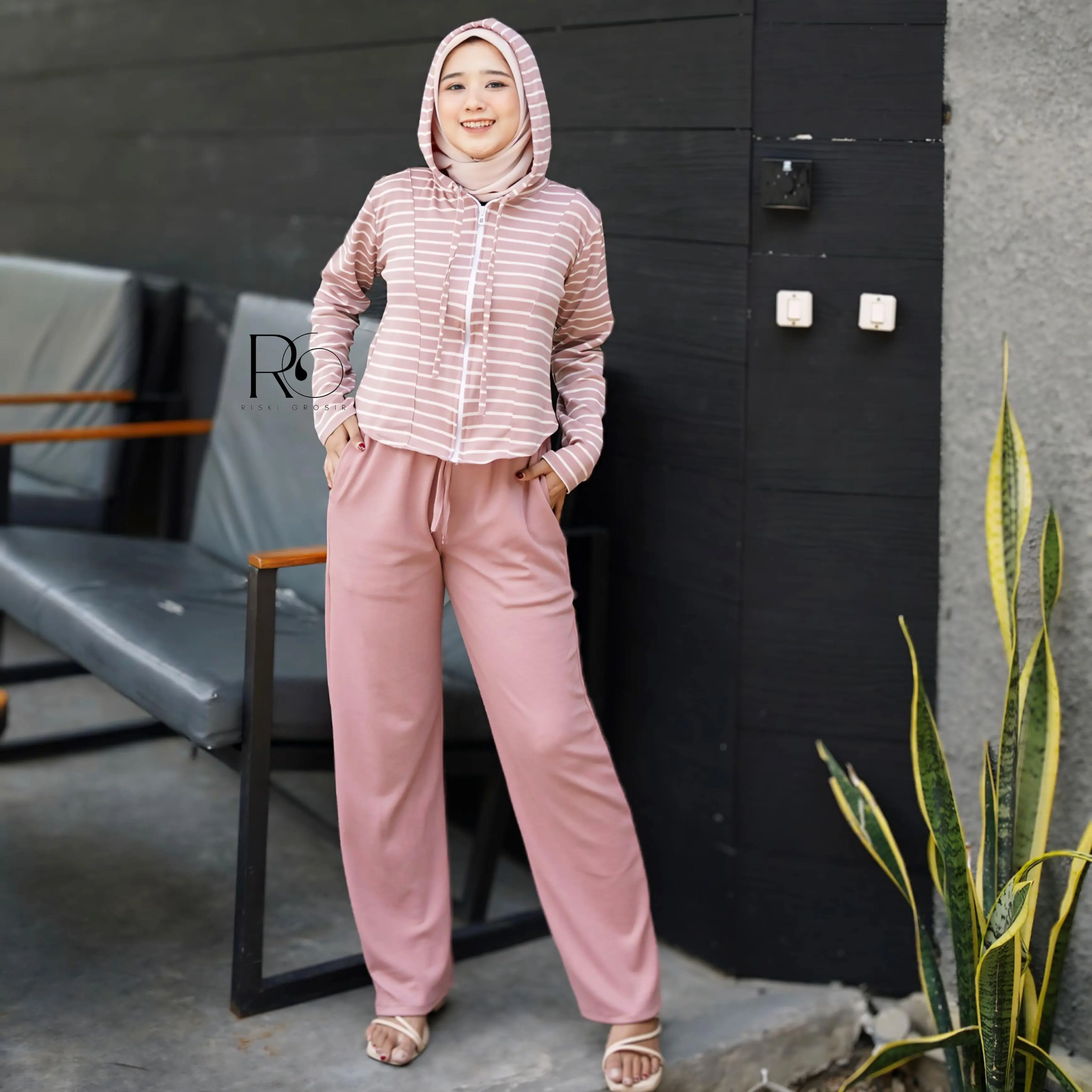 Setelan Crop Top Knit Kulot Knit Hodie Zipper Depan Celana Knit Tali Oneset Pemium Wanita - Baju Casual Wanita Atasan Bawahan Rib Lembut Panjang Sweater Dewasa Remaja Topi Tebal