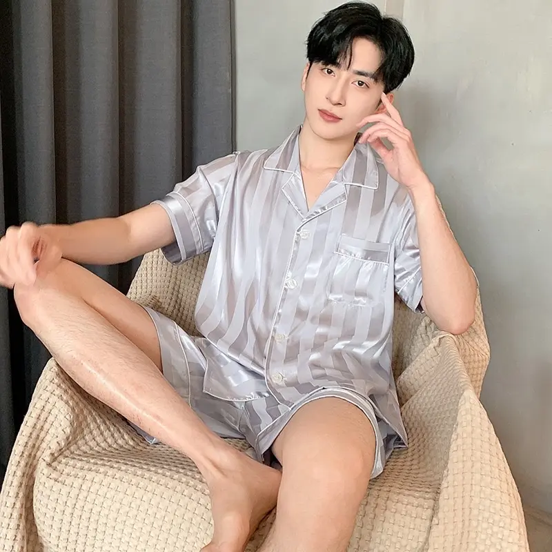 Bộ  Ngủ Đùi Pijama Nam Nữ Đen Sọc Chất Lụa Cao Cấp Nhung 2