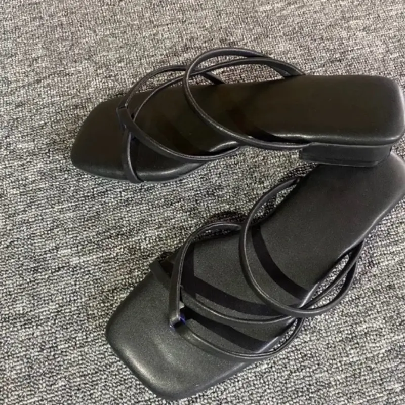 SELARA’S Nancy Sandal Teplek Hak 3cm 2