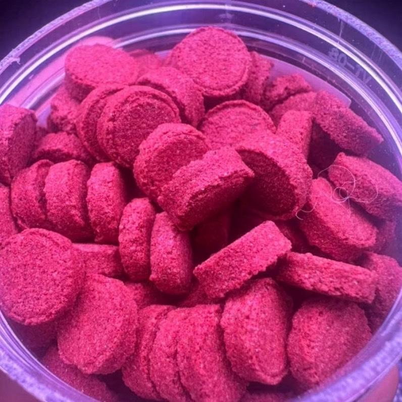   Mua 1 tặng 1 Lazy Red Worm  Thức ăn cám trùng huyết sâu đỏ giàu dinh dưỡng đạm cao kích thích cá lên màu tăng size nhanh cho cá cảnh  Viên dán  