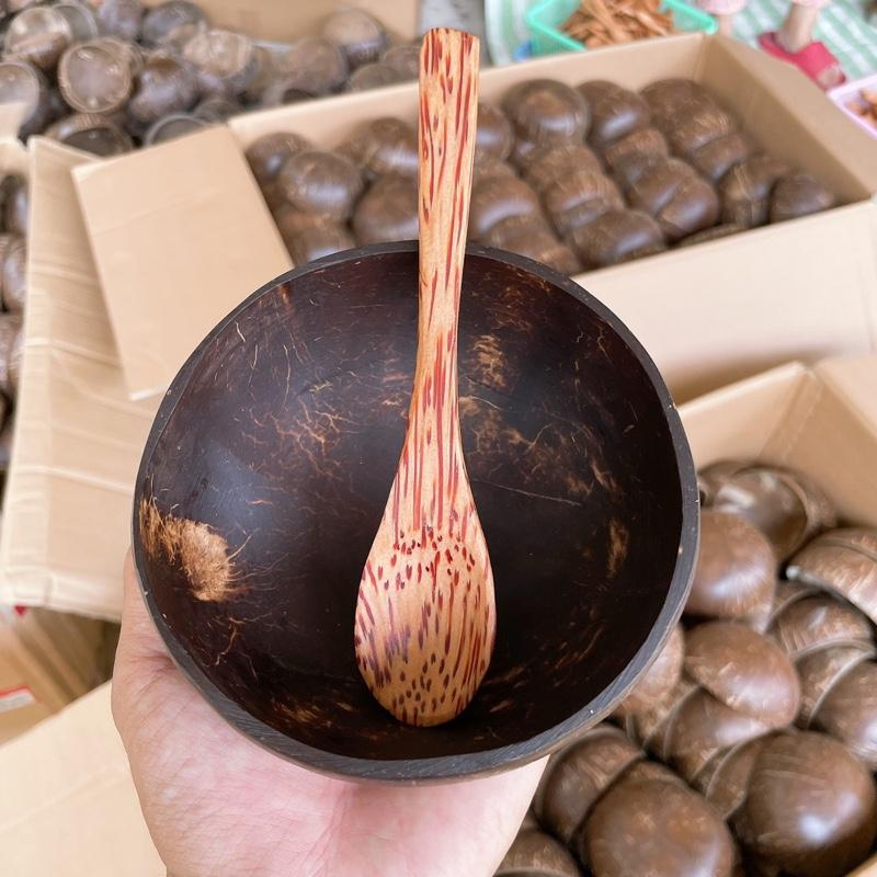  1 Combo chén gáo dừa  có muỗng  