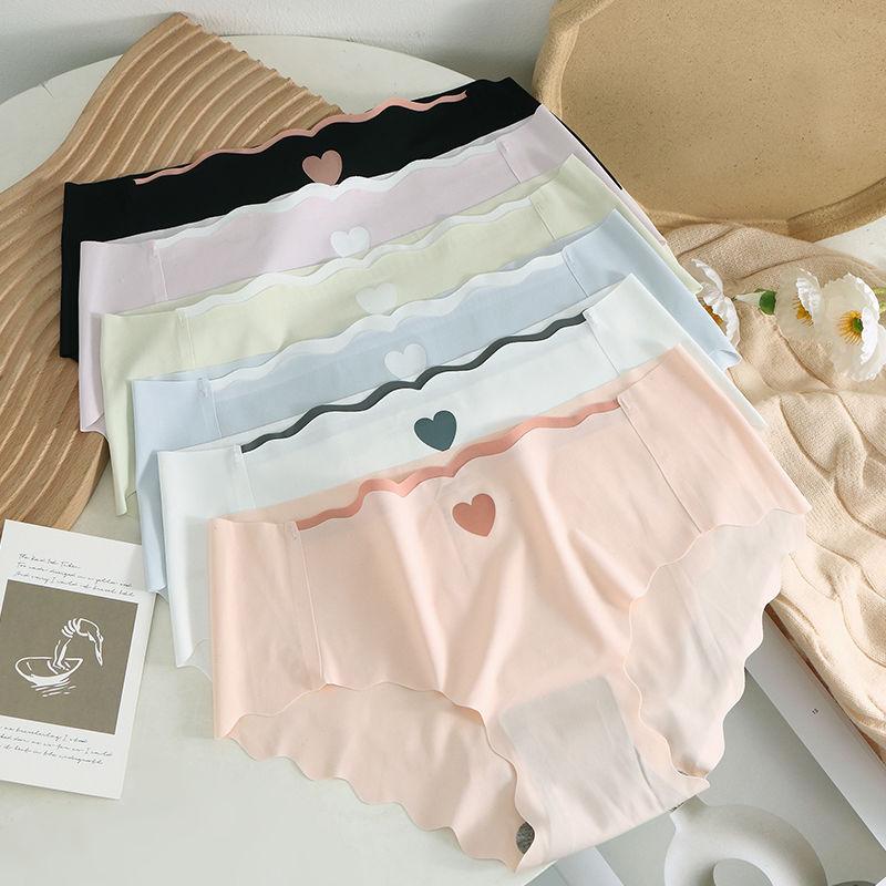 Product Introduction of CELANA DALAM WANITA PREMIUM QUALITY SEAMLESS ANTI NYEPLAK MOTIF LOVE CD-064 2