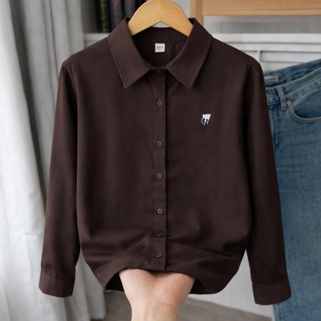 KEMEJA SHAKILA TWILL PREMIUM LOGO KUDA WANITA LENGAN PANJANG MODEL KANCING ATASAN CUTE WANITA CASUAL KEMEJA SHAKILA TWILL PREMIUM LOGO KUDA WANITA LENGAN PANJANG MODEL KANCING ATASAN CUTE WANITA CASUAL