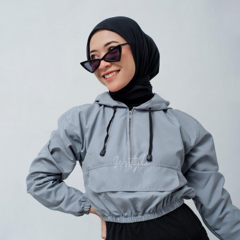 Croptop Wanita Dewasa Saku Depan Jaket Crop Parasut  Sport Korean style Jaket Parasut Jogging Gim  Jaket Olahraga Terbaru Crop Ringan  Simple Terbaru Jaket Parasut  Cepat Kering Anti air Nyaman  Bahan  Despo Premium Abu 1