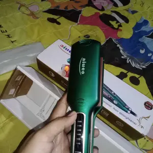 [LIVE CREATOR] AIUEO Catokan Brenda 740 - Pelurus Rambut Anti-Statis dengan Plat Titanium Keramik - Curly