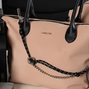 ⁠Merche Gantungan Tas Paritha Strap Charm
