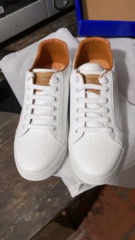 Product Review of Giày nam, Giày thể thao, Giày Sneaker Cao Cấp GA05 Chất Liệu Da Microfiber, Đế Cau Su dẻo Nguyên Khối Cực Kỳ êm chân, thoáng khí, dây thắt nút, giày chống trơn trượt tốt, phù hợp mọi địa hình Shoes from R** ** 2