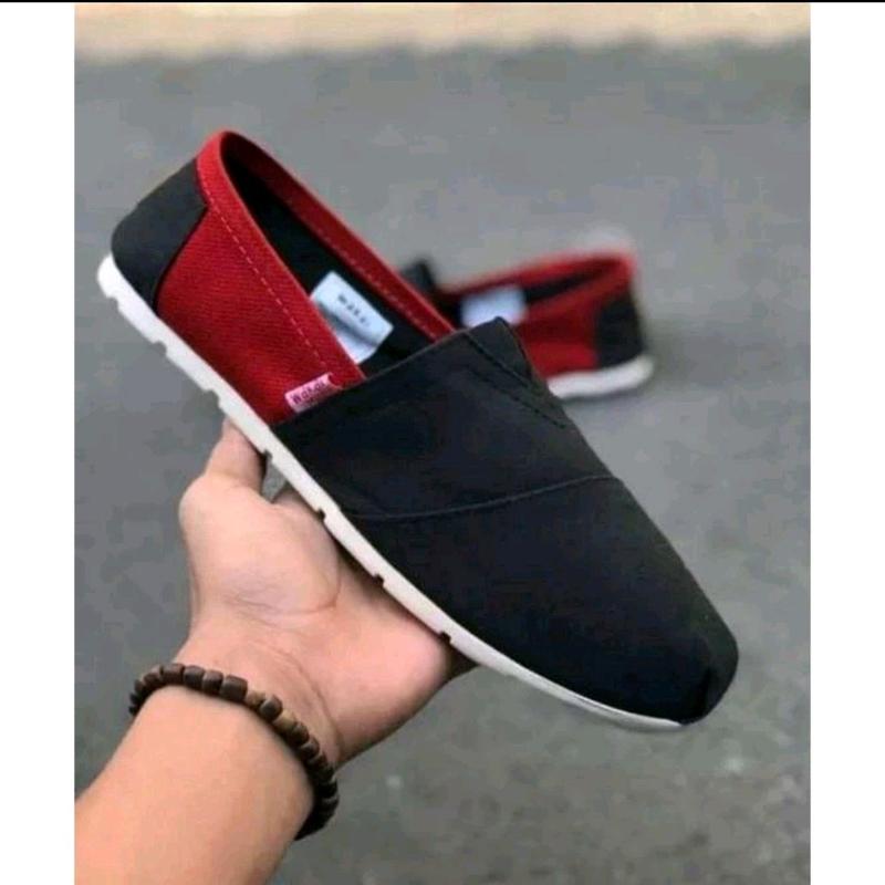 [BISA COD] PROMO Sepatu Wakai Casual Canvas Cewek dan Cowok Ukuran 36-43 rubber imut 1