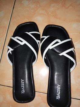 Product Review of Sandal Selop Teplek Wanita ZARELA Big Size Jumbo / Sendal Flat - DAISSY from c**v 0