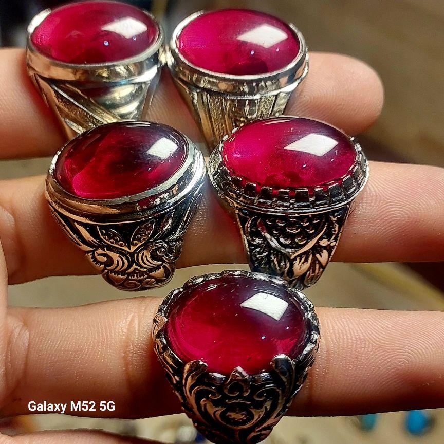 Cincin Siem Jaga Baya Merah Delima Ring Alpaka Super Elegan Dengan Desain Ukiran Elegan Dan Batu Permata Merah Delima