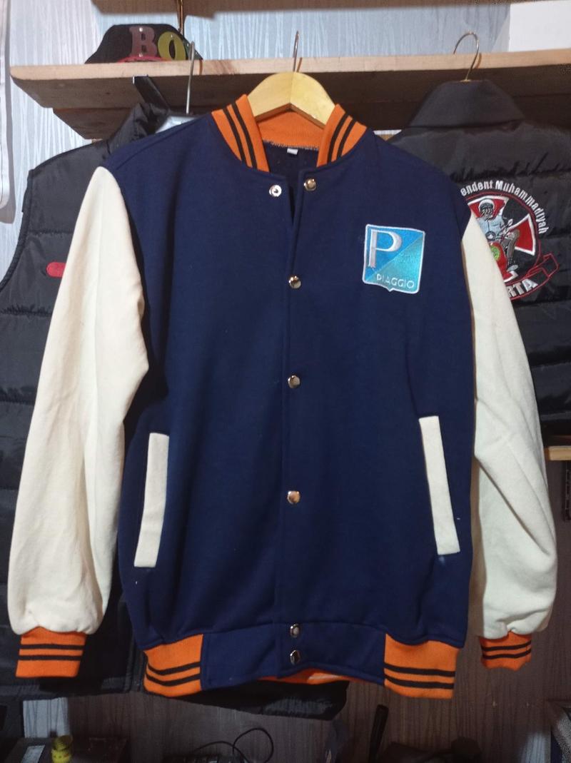 Product Introduction of Jaket Varsity Vespa unisex Limited Edition Baseball fleece 2