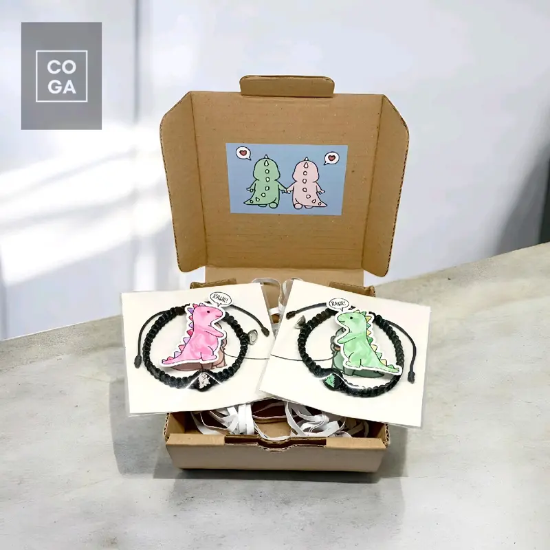 (Free Box & Stiker) Gelang Couple Dino Hijau dan Pink Couple Bracelets Dino Unisex Untuk Pria dan Wanita Gelang Dino Anyam Gelang Daily Magnet 0