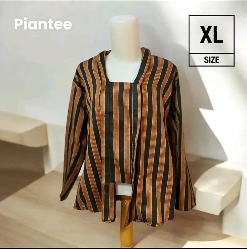 Kebaya Wanita Baju Adat Jawa Lurik Solo Jogja-Kutubaru Remaja Dewasa Motif Garis Kondangan Katun Panjang Dress Mewah Kancing Batik Pesta Hitam 5