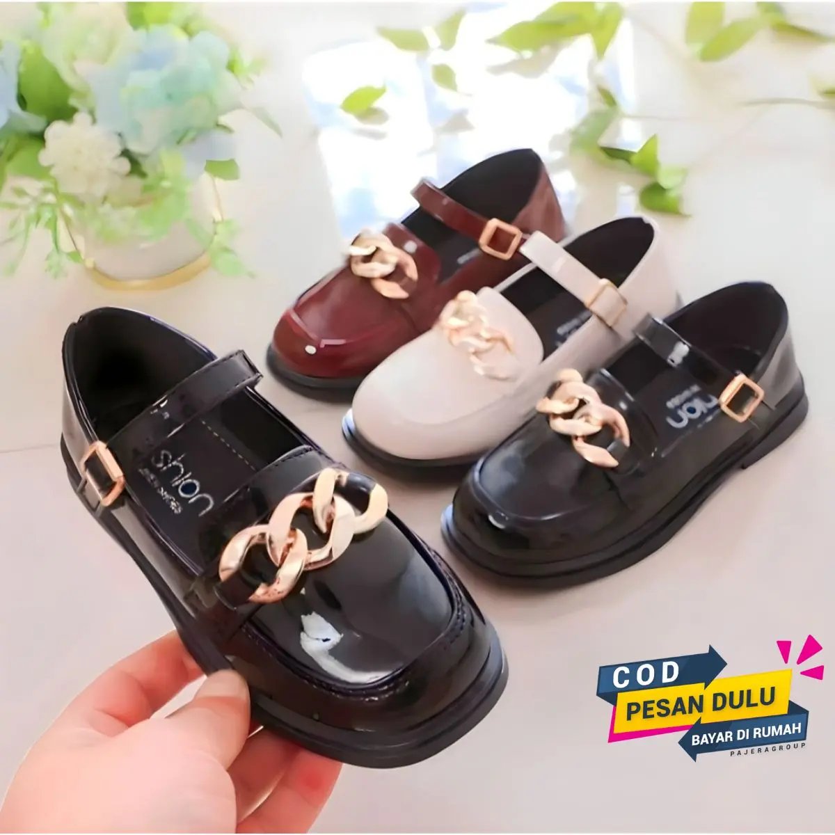 Sepatu Anak Perempuan Cantik Motif Rantai Lucu Sepatu Sekolah Anak Cewek Trendi Sepatu Flat shoes Viral Anak Wanita Sepatu Pesta Anak Mewah Sepatu Docmart Terbaru Sepatu Mary Jane Anak Imut Sepatu Anak Umur 2 tahun-9 tahun Fashion Round Toe Empuk Cantik p