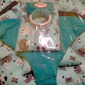 Paket Hemat Sofa Bayi dan Gendongan Sling