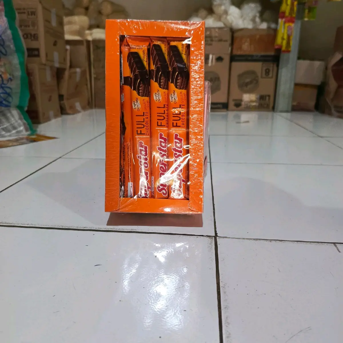 superstar 1 box isi 20 coklat melimpah