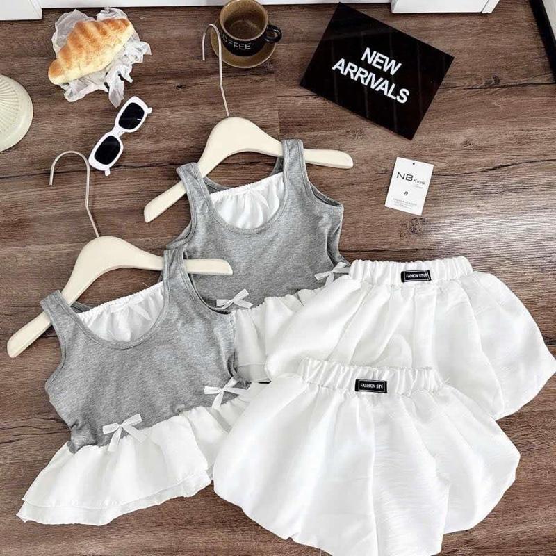 (Shopmesockids ) Quần áo hè,Sét áo xám mix quần trắng kiểu dáng bí phong cách Hàn cho bé gái 2
