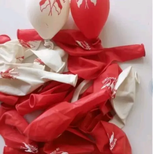 balon merah putih ukuran 12 inc  1 pak isi 100 pcs