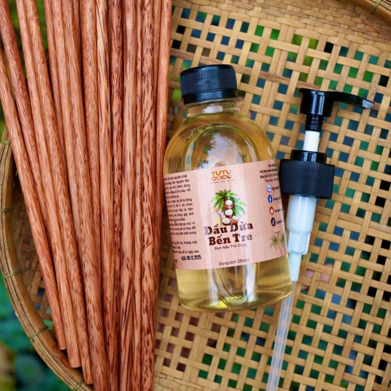 TẶNG 10 ĐŨA DỪA DẦU DỪA NGUYÊN CHẤT BẾN TRE đun nấu thủ công 250ml