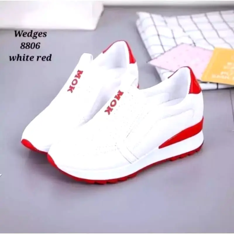 SEPATU WANITA TERBARUSLIP ON MOK 0