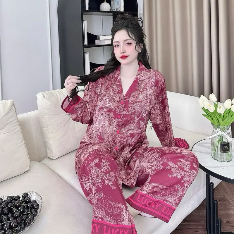 Đồ Bộ Pijama Nữ Lụa Latin Tơ Tằm, Thoáng Mát, Form pijama Cúc bọc vải  ,Tay Dài , Tay ngắn ,Quần Dài In Họa Tiết rừng đỏ Sang Trọng [Size 45-60kg và 61-75kg], Có Bigsize Nhung Women